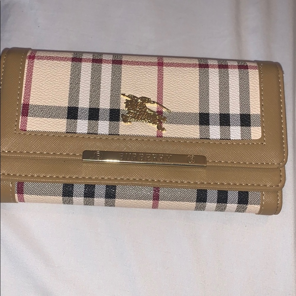 BURBERRY WALLET